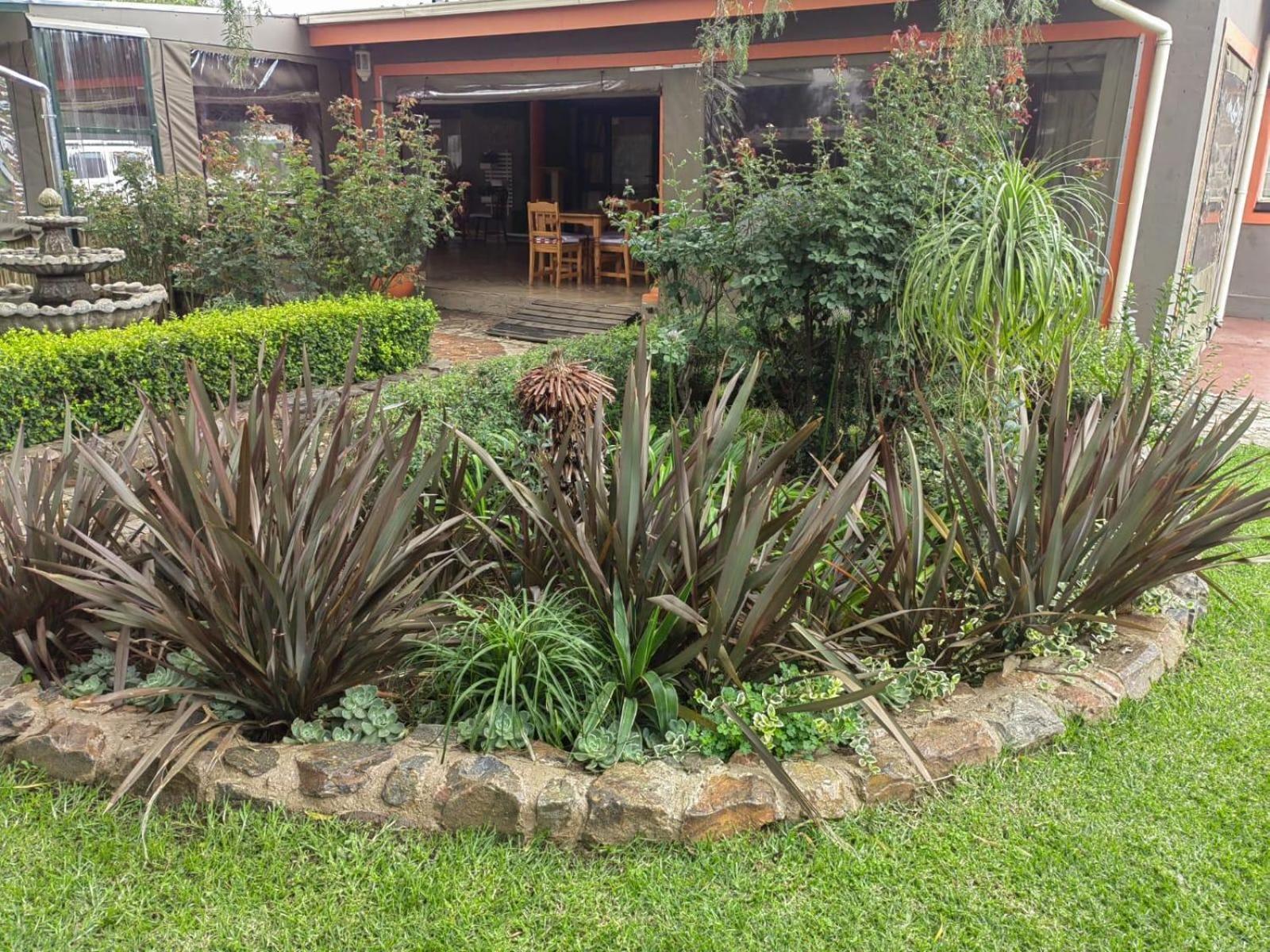 Sibahlenomhlambi Guesthouse Springs  Ngoại thất bức ảnh