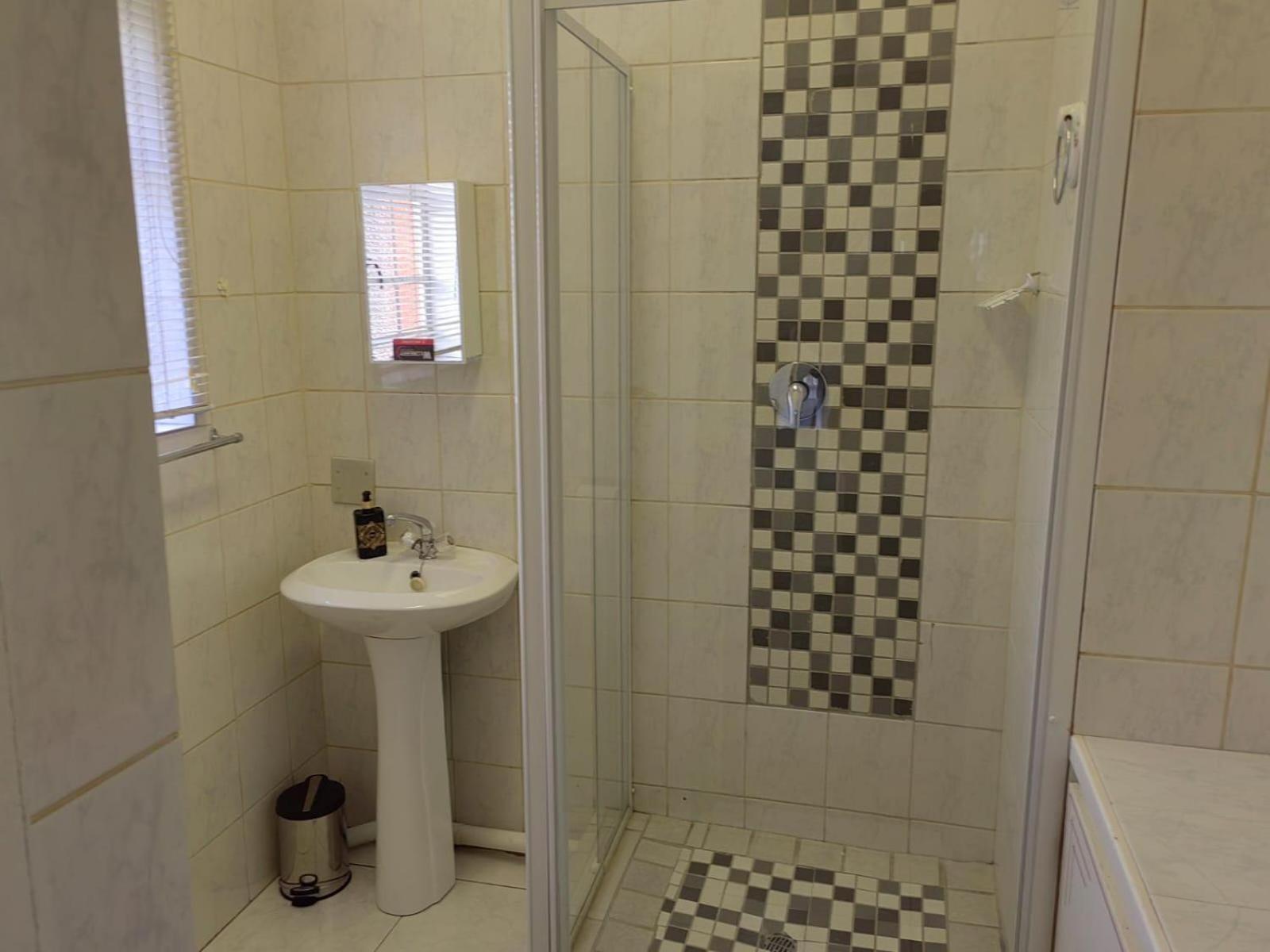 Sibahlenomhlambi Guesthouse Springs  Phòng bức ảnh
