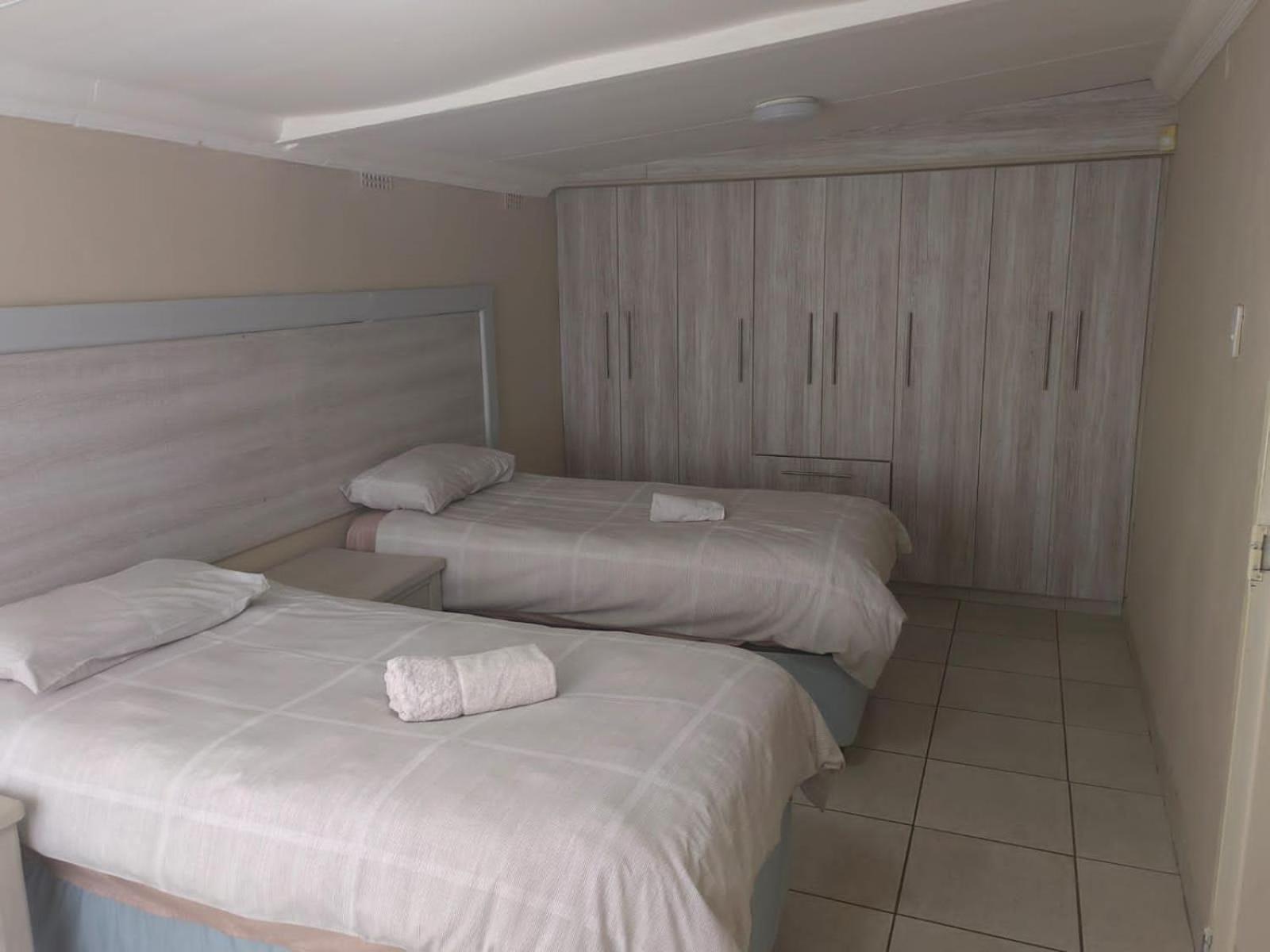 Sibahlenomhlambi Guesthouse Springs  Phòng bức ảnh