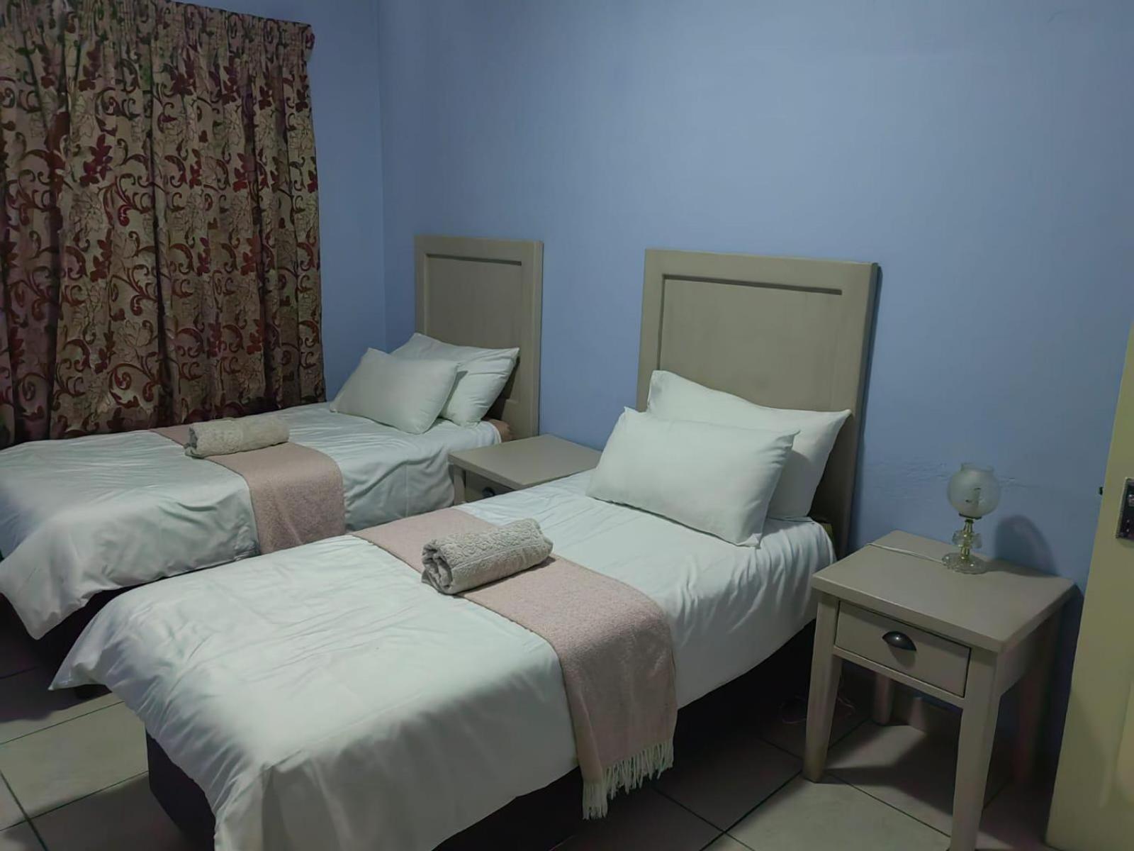 Sibahlenomhlambi Guesthouse Springs  Phòng bức ảnh