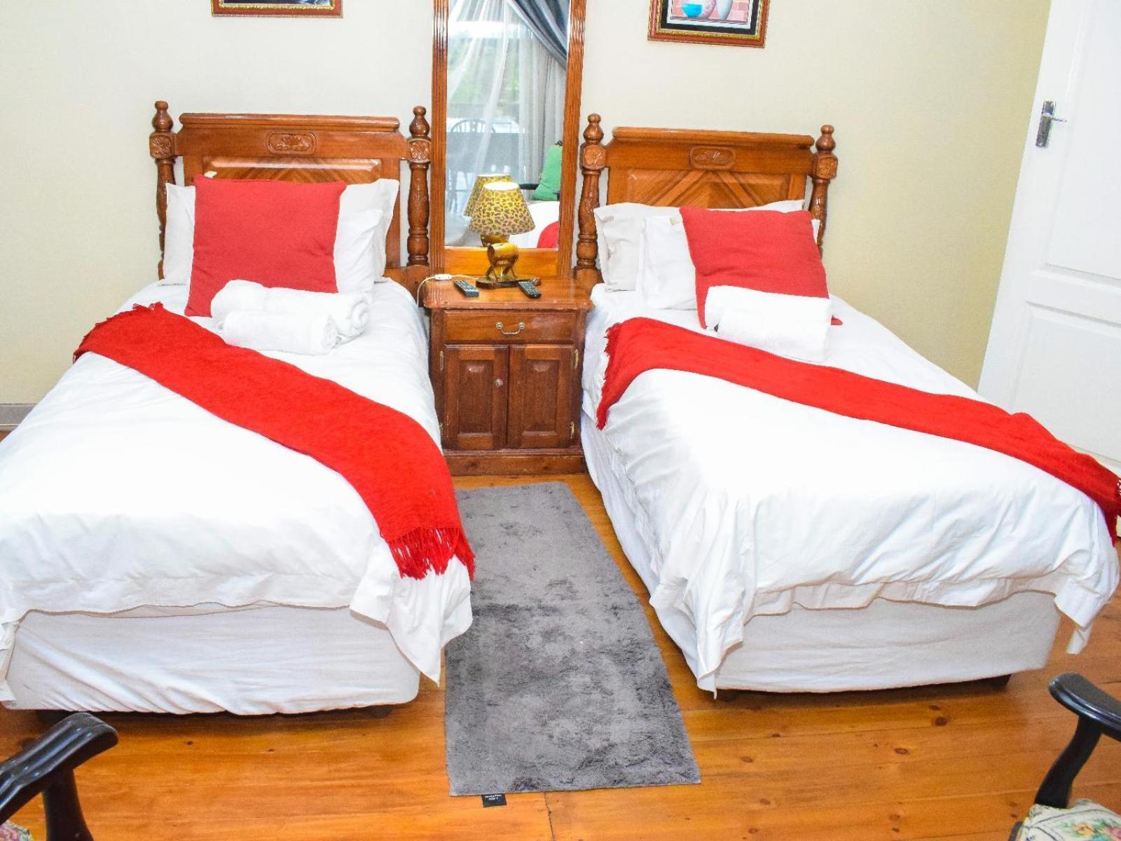 Sibahlenomhlambi Guesthouse Springs  Phòng bức ảnh