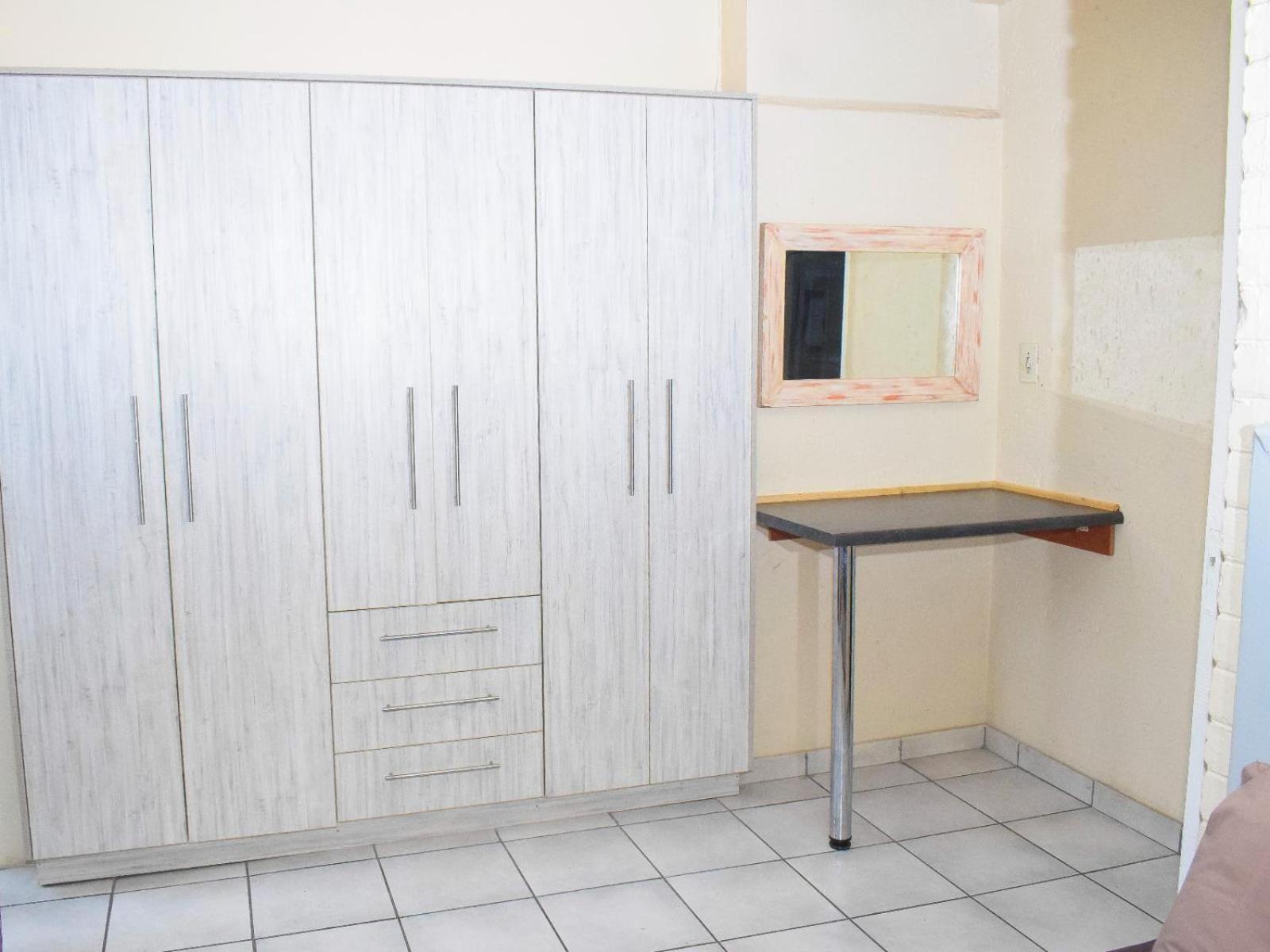 Sibahlenomhlambi Guesthouse Springs  Phòng bức ảnh
