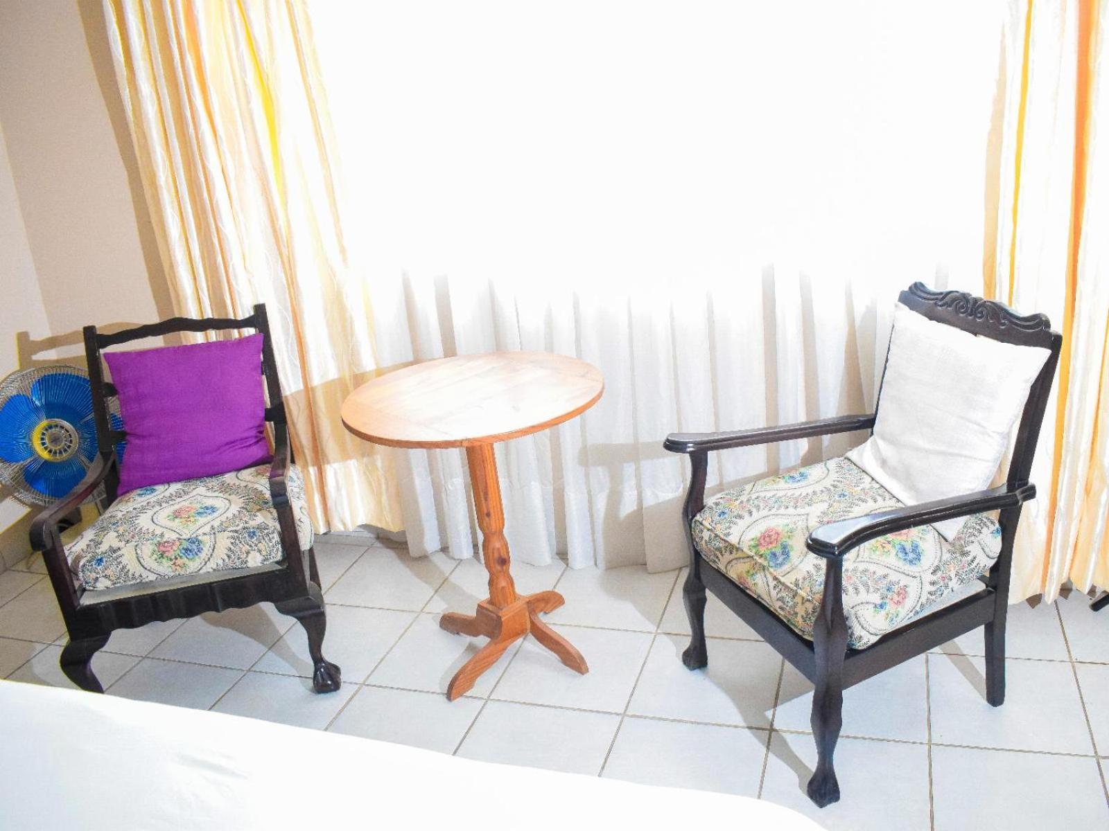 Sibahlenomhlambi Guesthouse Springs  Phòng bức ảnh